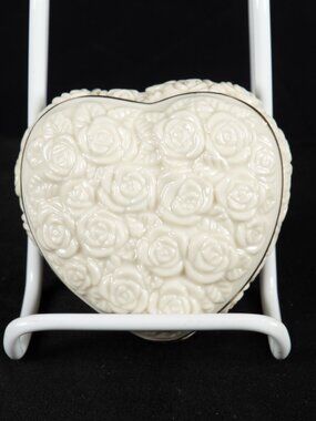 Lenox Rose Heart Box Ivory Porcelain Trinket Jewelry Box Gold Trim w/ Box